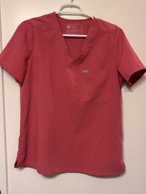 FIGS Catarina one pocket scrub top medium